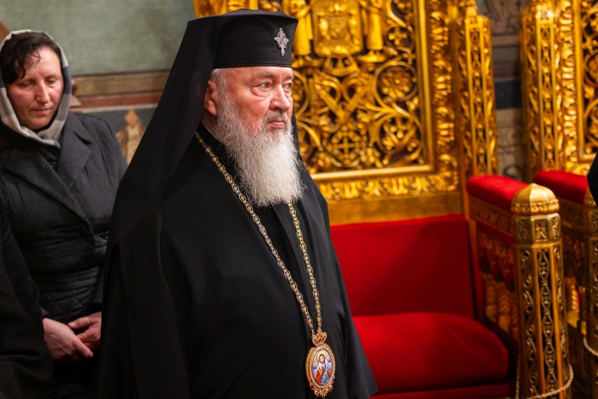 Ultima slujbă de pomenire pentru cele 16 femei românce cu viață sfântă 354658