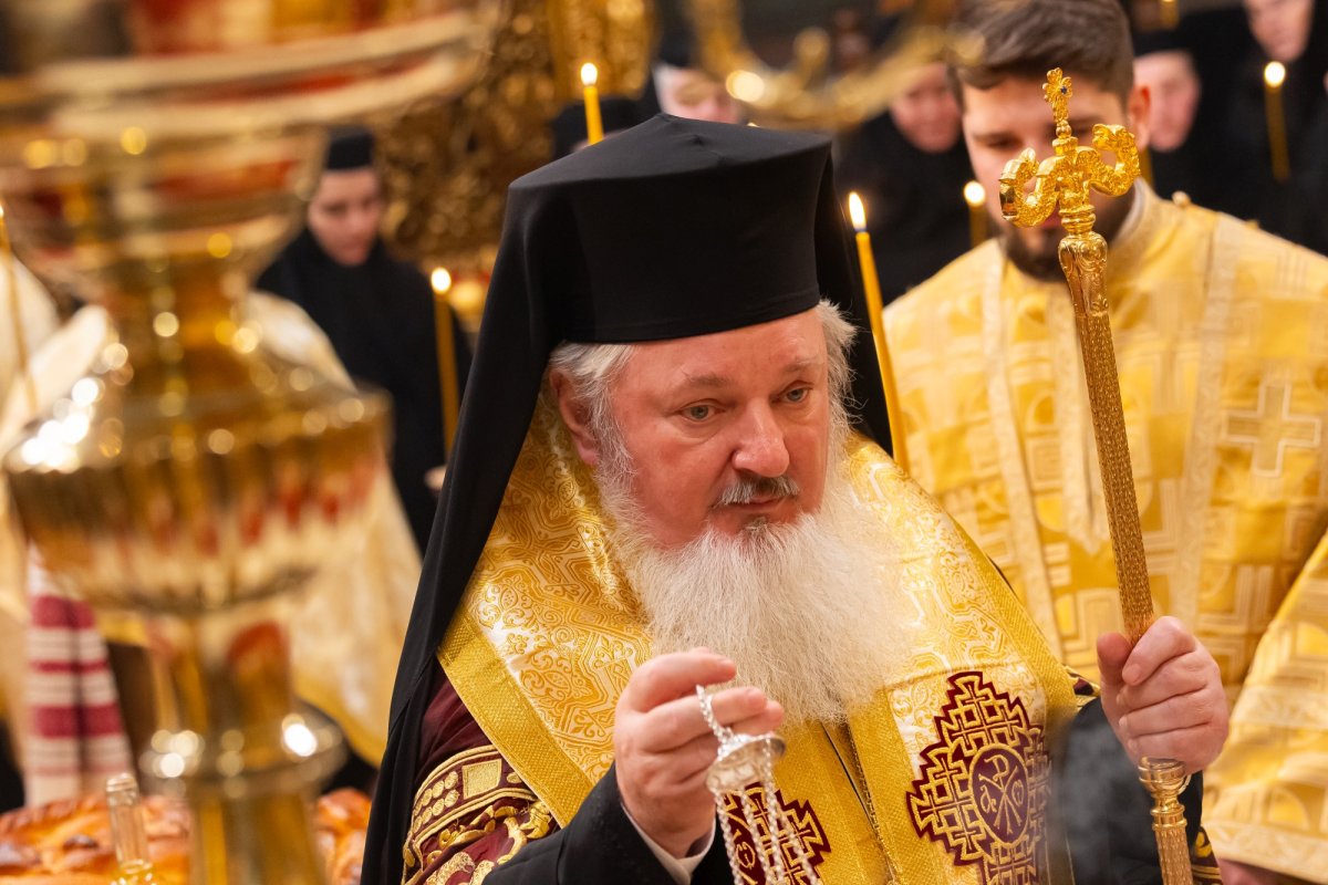 Ultima slujbă de pomenire pentru cele 16 femei românce cu viață sfântă 354663