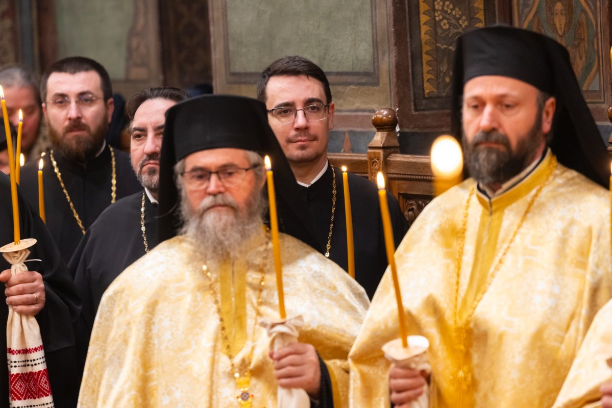 Ultima slujbă de pomenire pentru cele 16 femei românce cu viață sfântă 354666