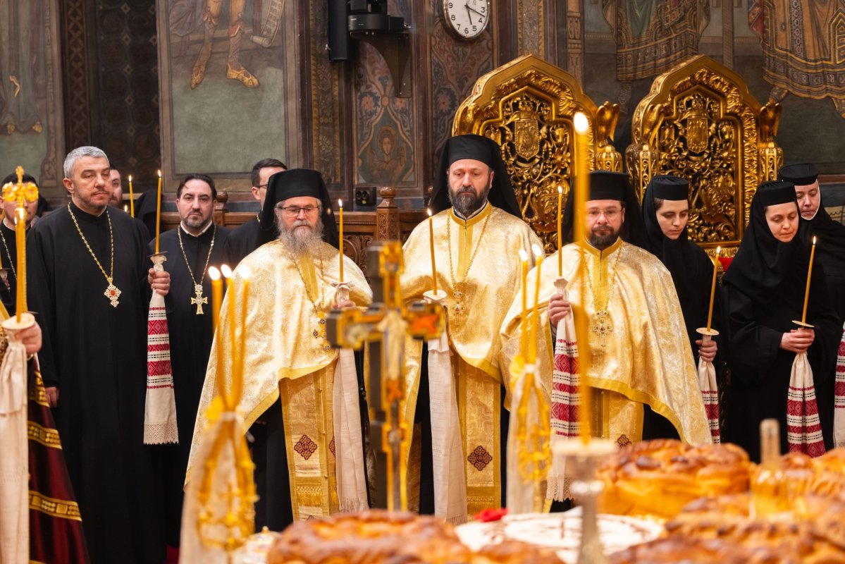 Ultima slujbă de pomenire pentru cele 16 femei românce cu viață sfântă 354670