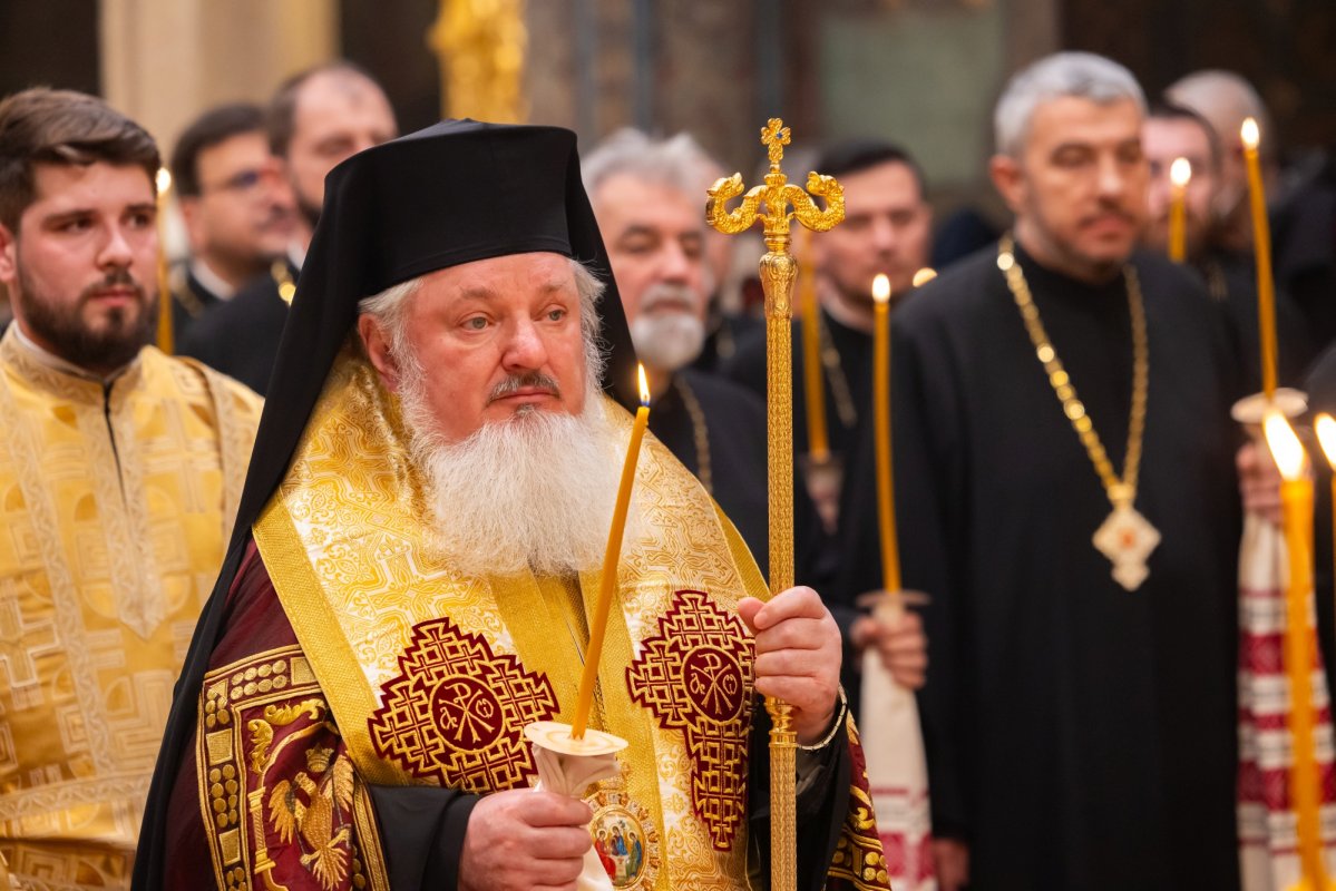 Ultima slujbă de pomenire pentru cele 16 femei române cu viață sfântă 354667