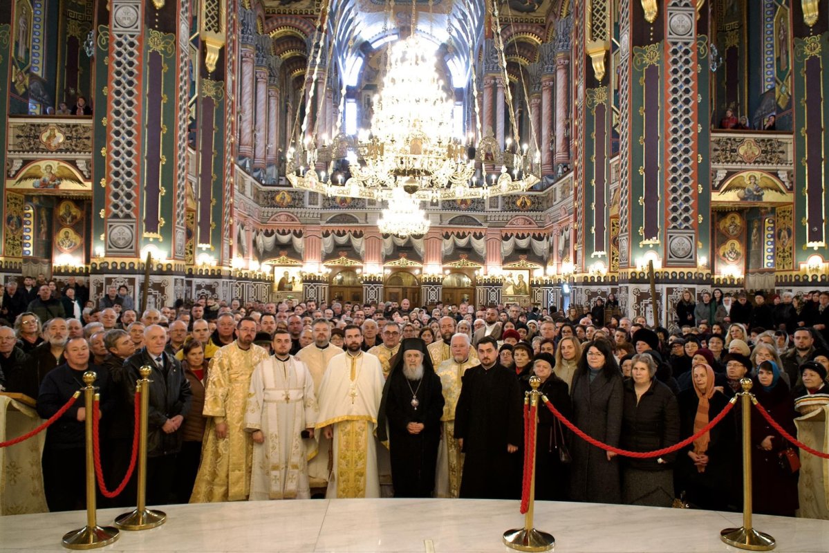 Cinci decenii de arhierie pentru Arhiepiscopul Aradului 354976