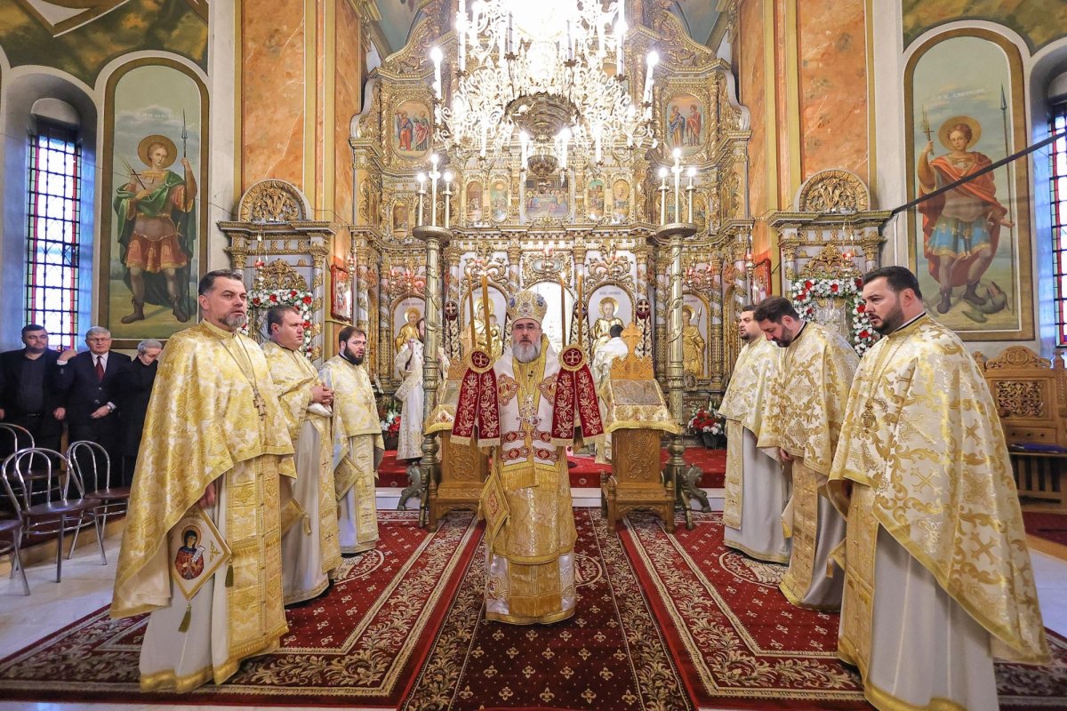 Hirotonie în Biserica „Sfânta Parascheva” din Râmnicu Sărat 354980