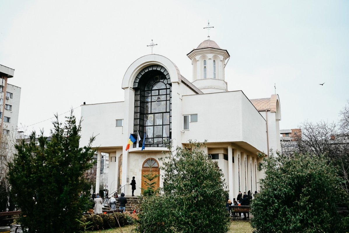 Slujire arhierească la Biserica „Sfântul Apostol Toma” din Cluj‑Napoca 354963