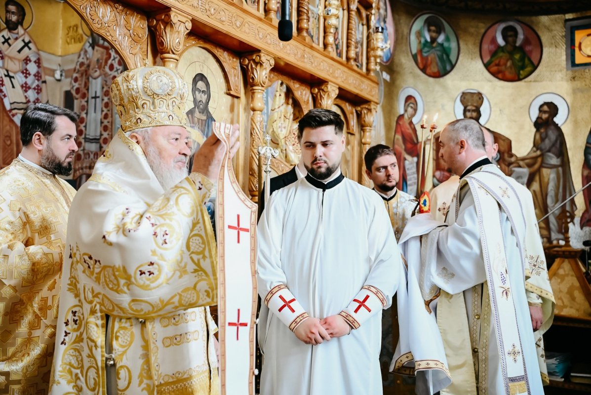 Slujire arhierească la Biserica „Sfântul Apostol Toma” din Cluj‑Napoca 354966