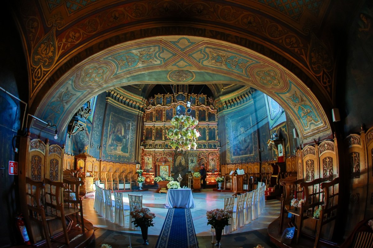 Marea familie de la Biserica „Sfântul Haralambie” din Iași 354997