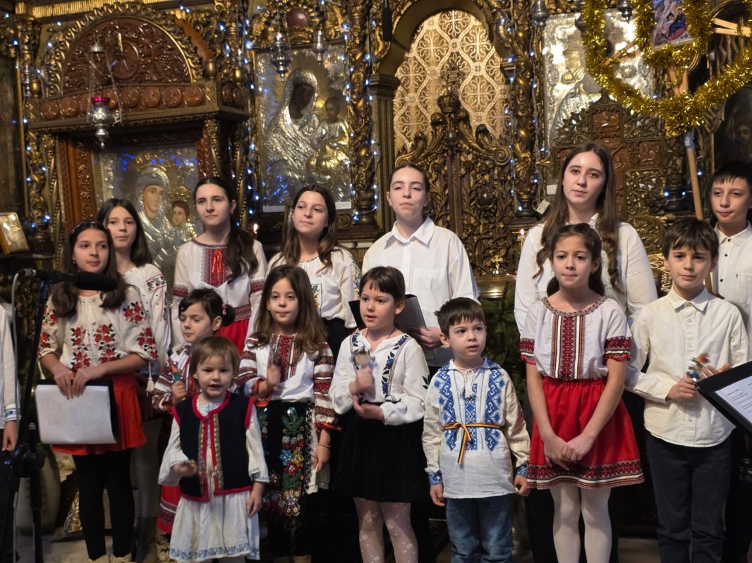 Marea familie de la Biserica „Sfântul Haralambie” din Iași 355000