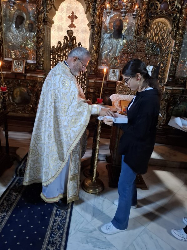 Marea familie de la Biserica „Sfântul Haralambie” din Iași 355003