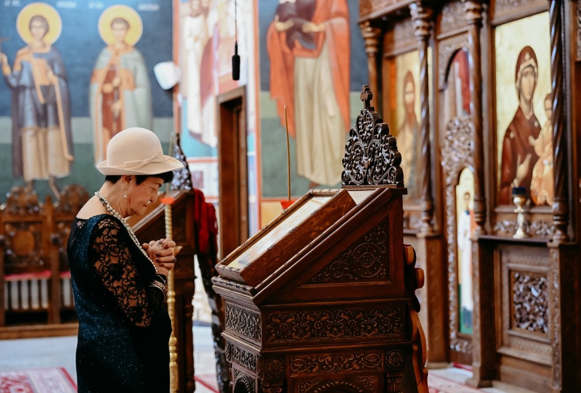 Cea mai vârstnică studentă din România, sărbătorită la Facultatea de Teologie Ortodoxă din Cluj-Napoca 355617