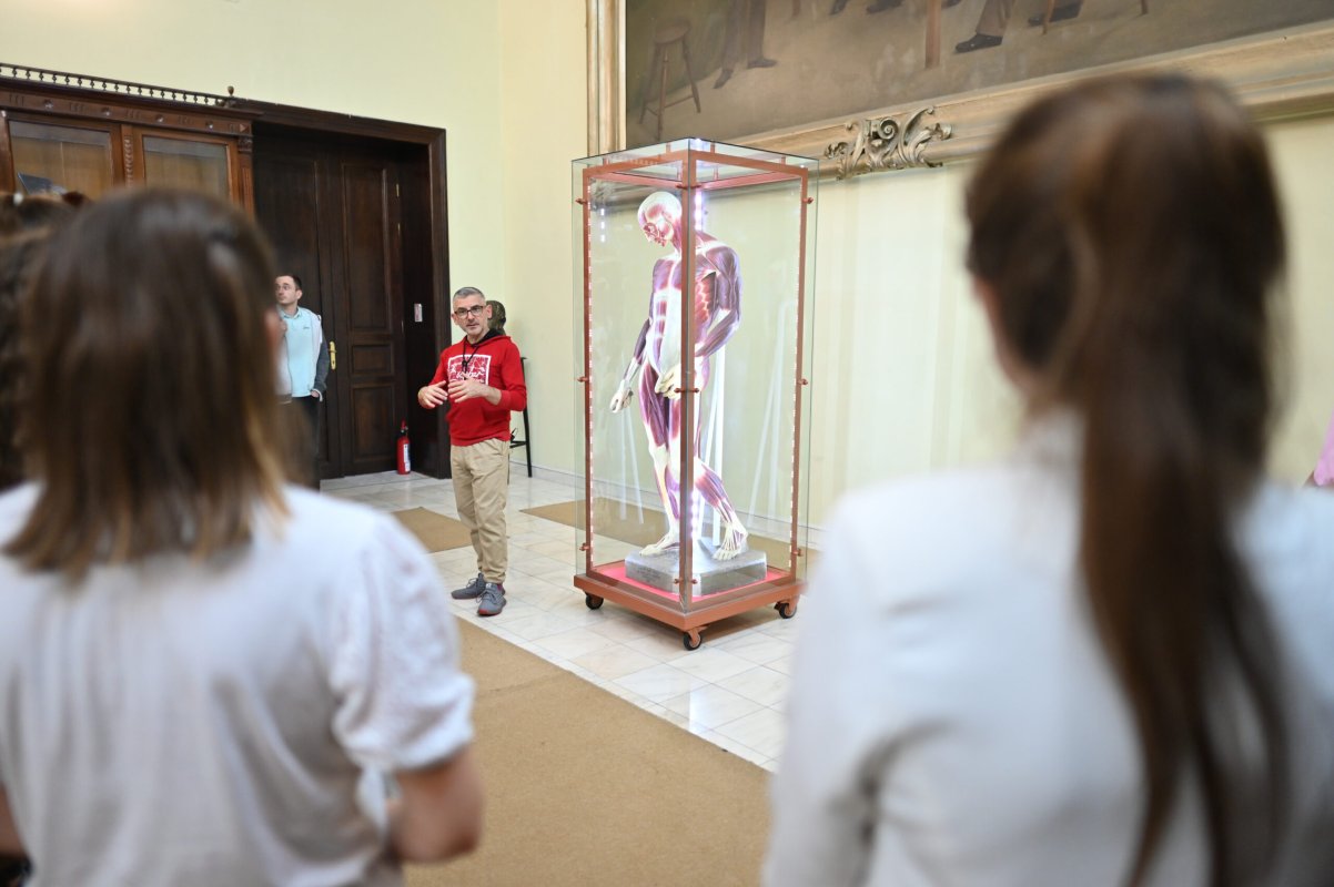 Constantin Brâncuși, omagiat la UMF Iași 355583