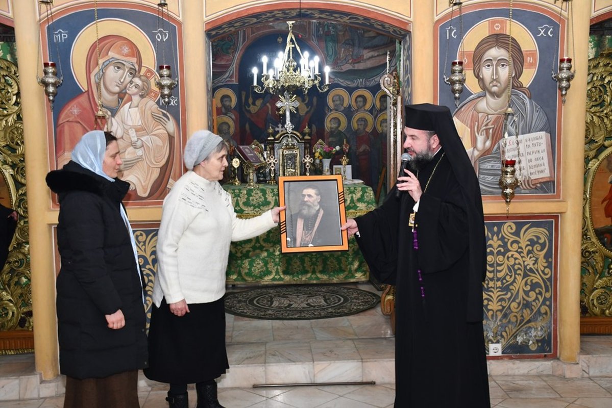 Pomenirea Episcopului Nicolae Popea la Caransebeș 355626