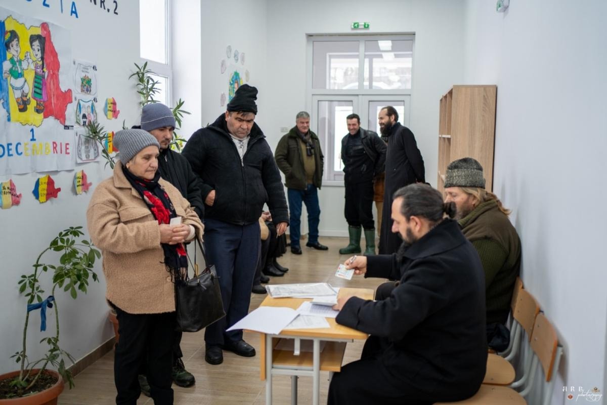 Caravana oftalmologică a Patriarhiei Române în Protopopiatul Sascut, Bacău 355690