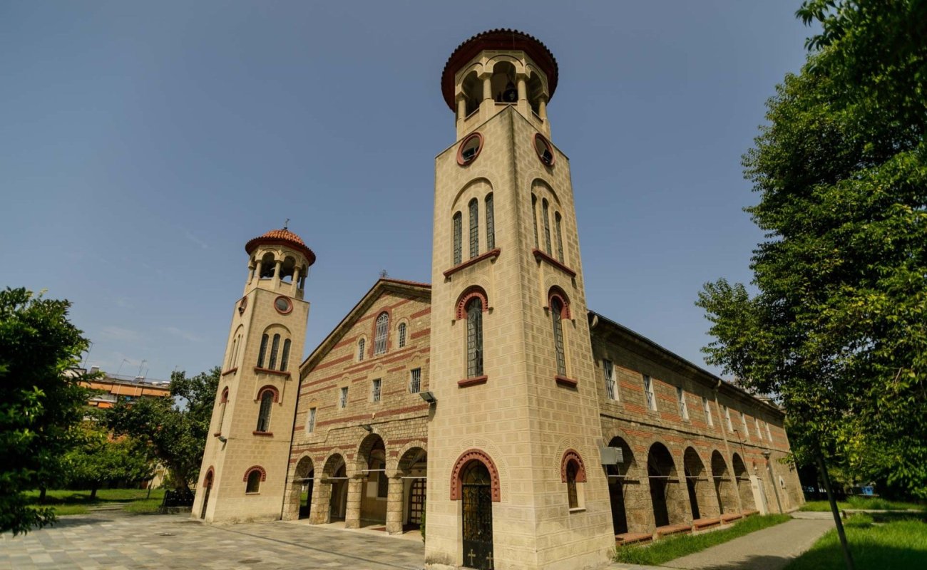 Renașterea duhovnicească a Mitropoliei de Veria, Naousa și Kampania - o viață închinată slujirii, ascultării și continuității apostolice 355796