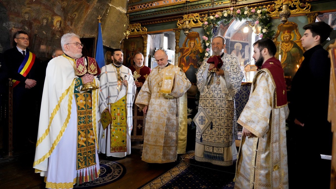 Binecuvântare arhierească pentru credincioşii din Sibiel 355866