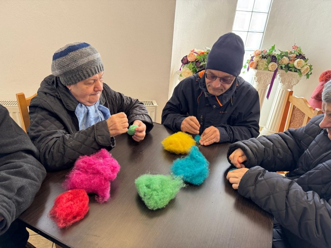 Atelier de creație la cantina socială „Sfânta Filofteia” din București 356019