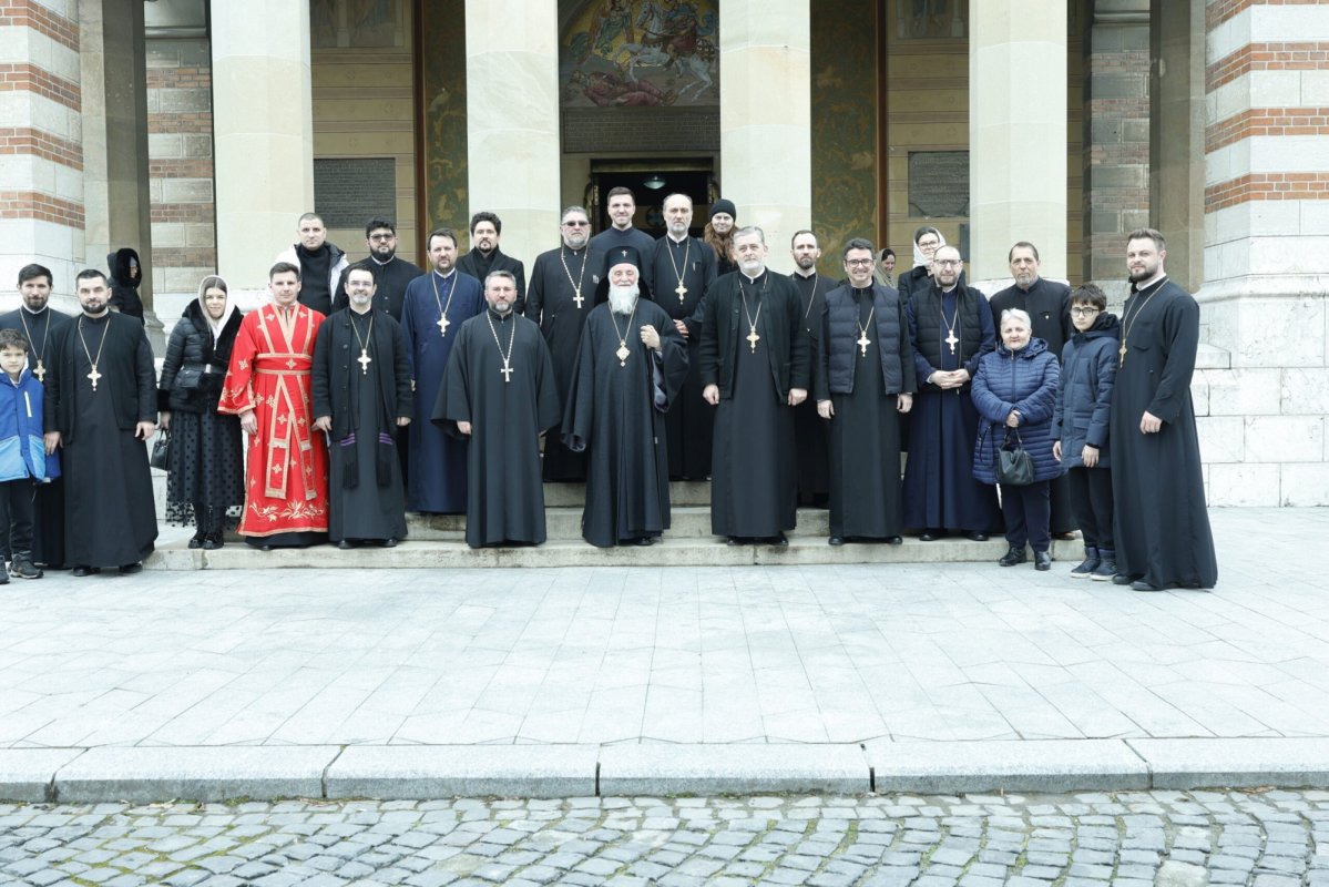 Hirotonie la Catedrala Mitropolitană din Craiova 356012