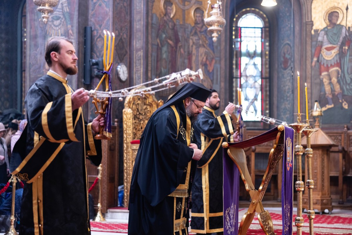 „«Miluiește-mă, Dumnezeule!» să fie respirația inimii noastre curățită prin lacrimi” 356036