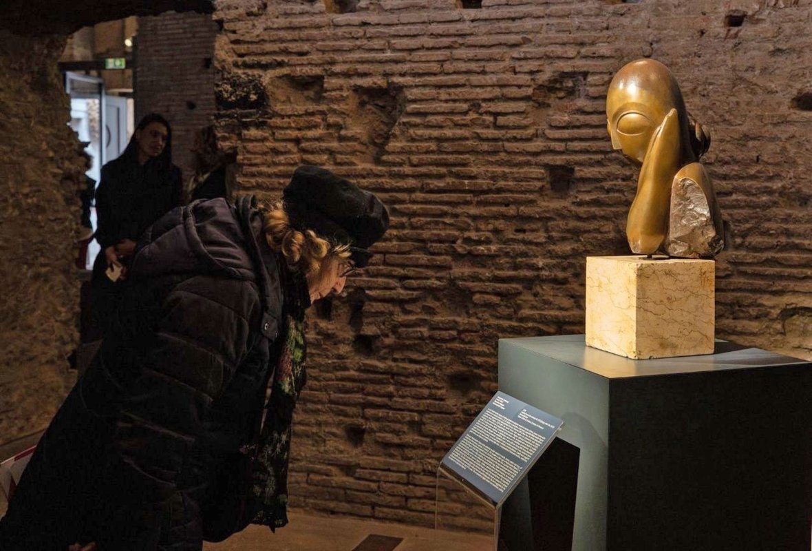 Opere brâncușiene expuse la Roma 355950