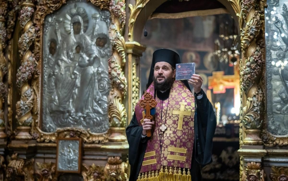 Rugăciuni la începutul Postului Mare la Catedrala Arhiepiscopală din Roman 356004