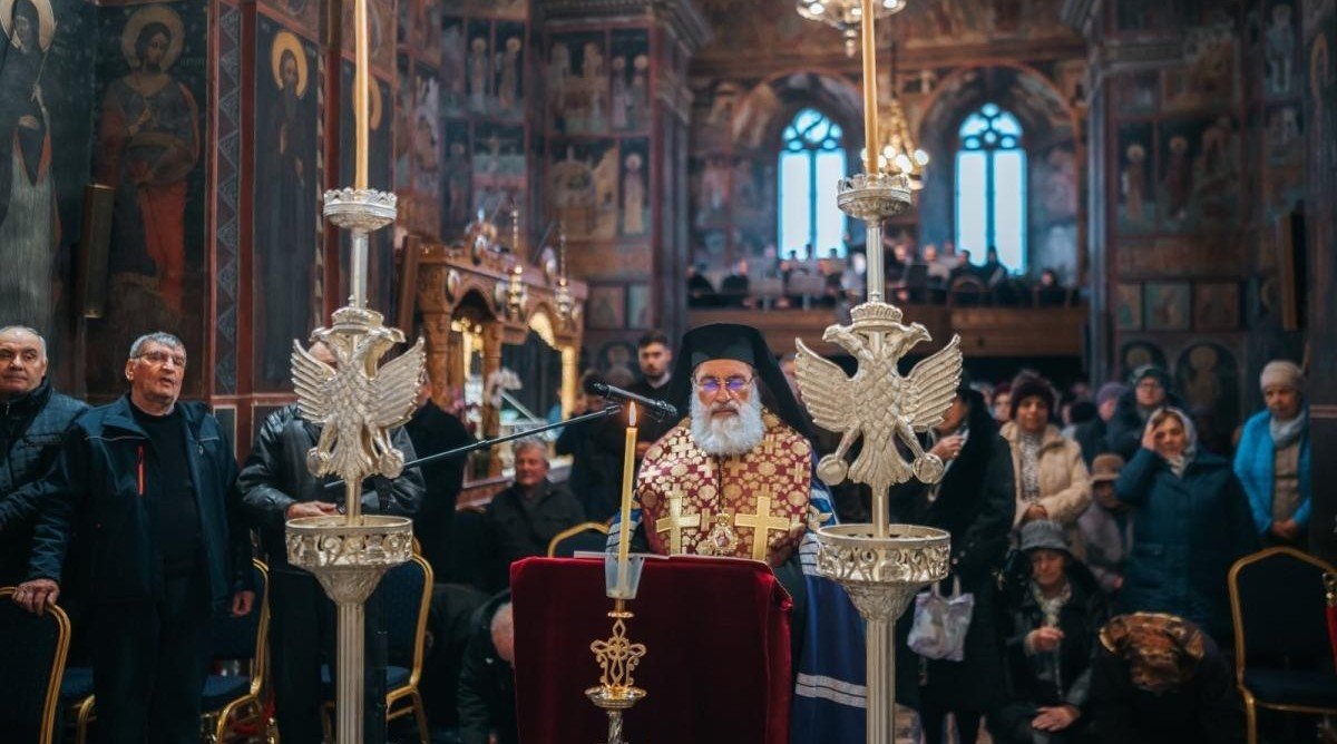 Rugăciuni la începutul Postului Mare la Catedrala Arhiepiscopală din Roman 356008