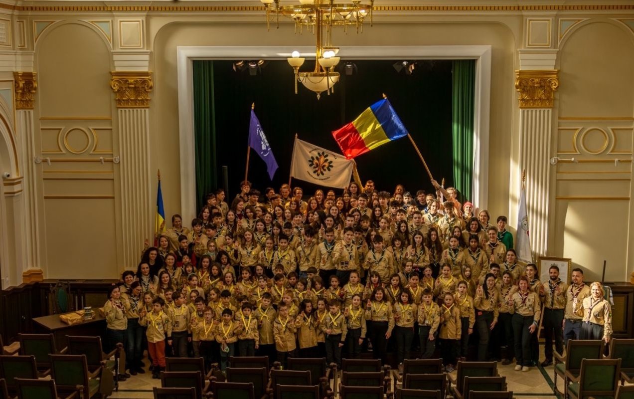 Familia cercetaşilor: educaţie, credinţă şi implicare 356062