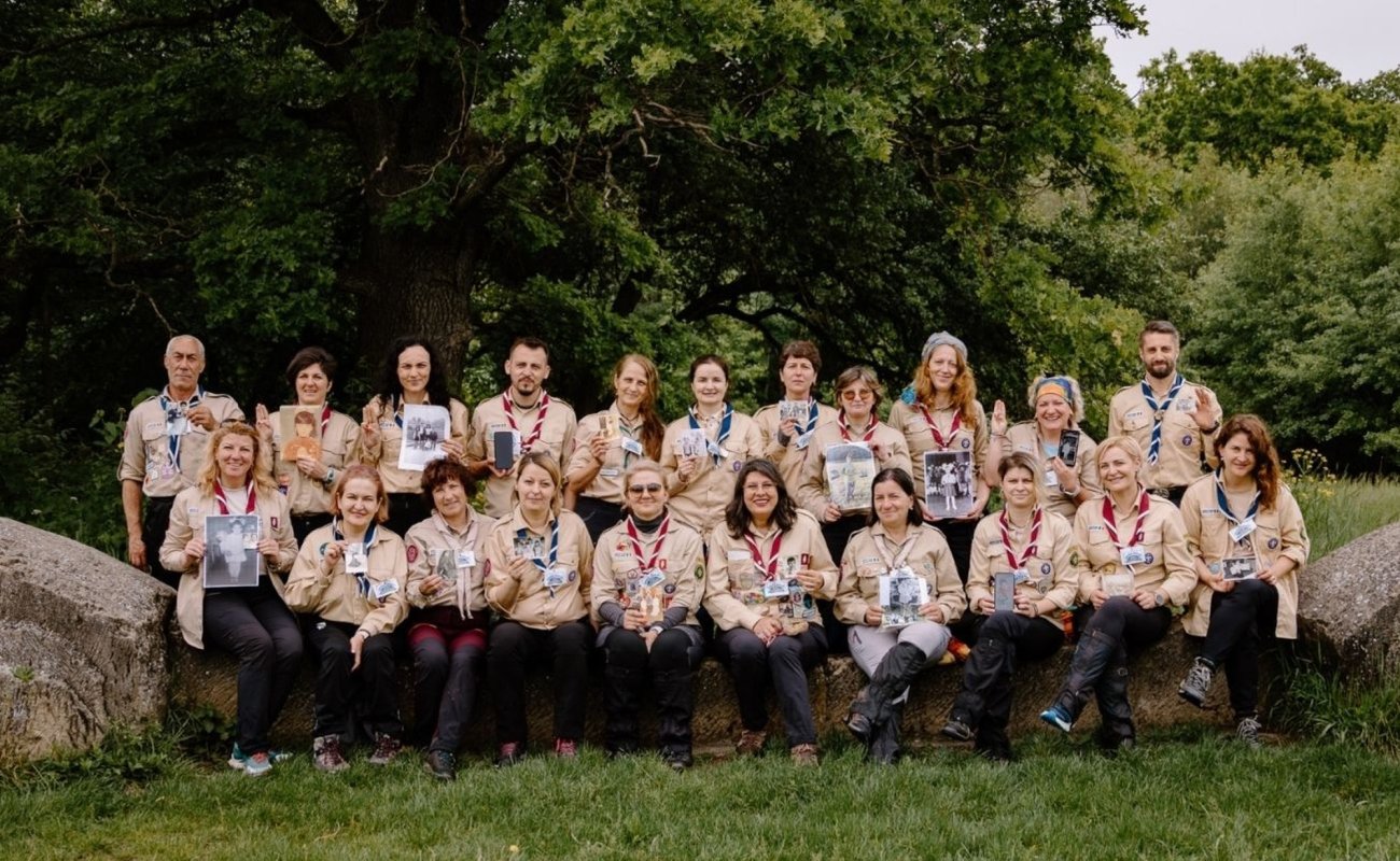 Familia cercetaşilor: educaţie, credinţă şi implicare 356063