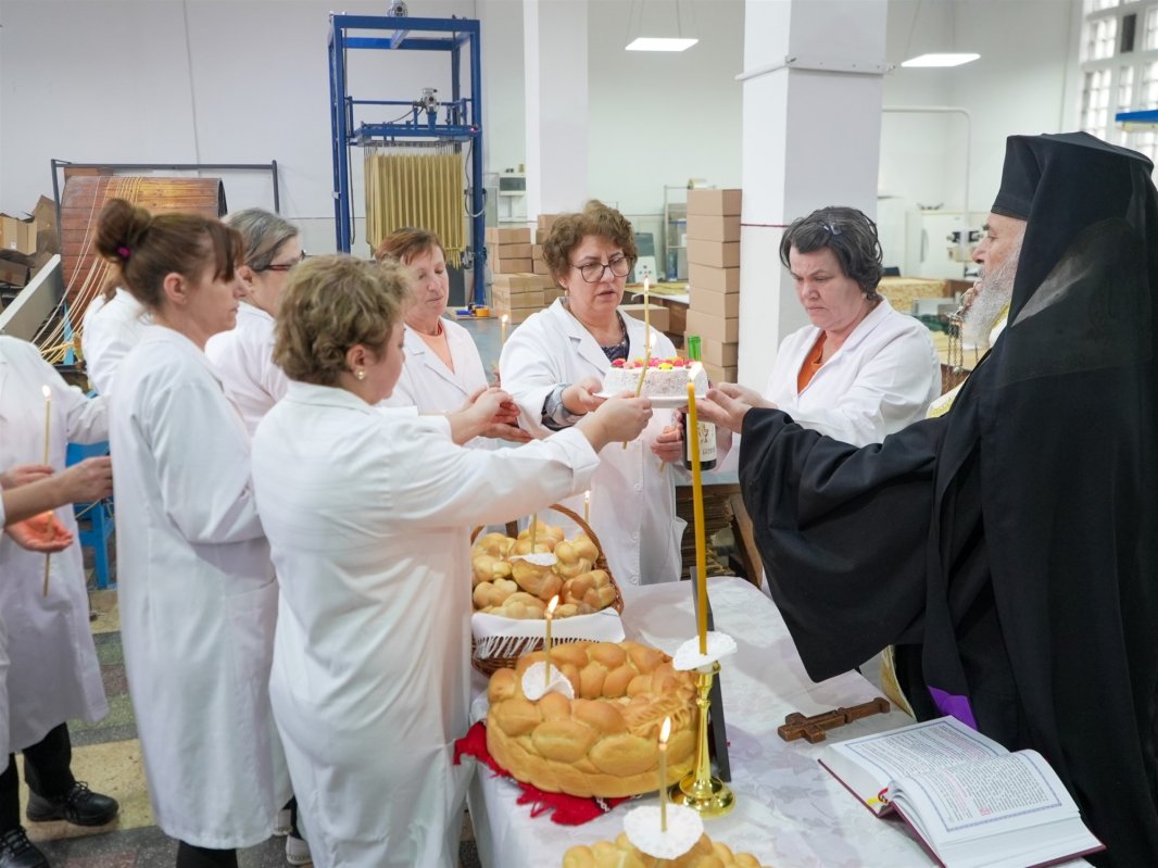 Hramul atelierului de lumânări „Sfânta Muceniță Fotini” din Galați 356315