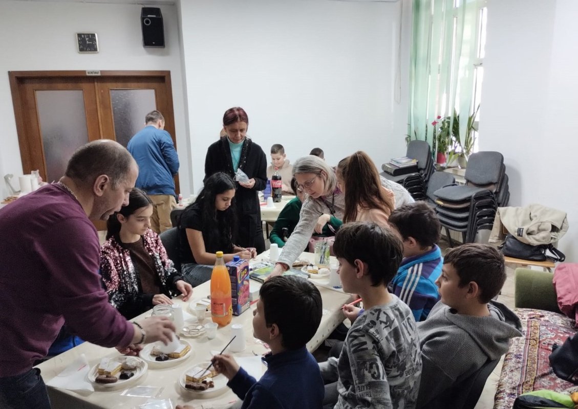 „Mărțișorul prieteniei”, activități educativ‑creative la Deva 356376