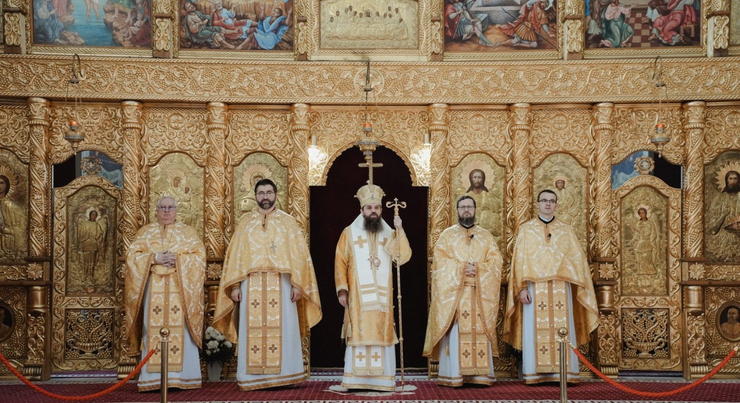 Liturghie arhierească la Catedrala Episcopală din Zalău 356596