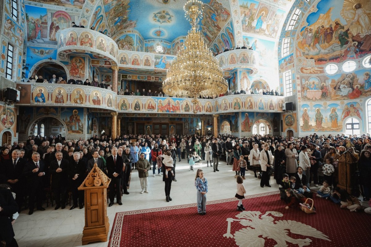 Liturghie arhierească la Catedrala Episcopală din Zalău 356597