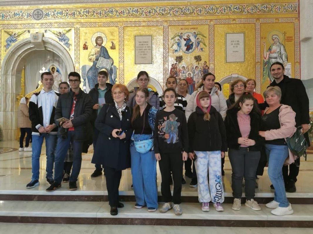 Lumina din Vatra Luminoasă 356550