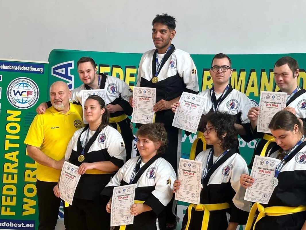 Lumina din Vatra Luminoasă 356553