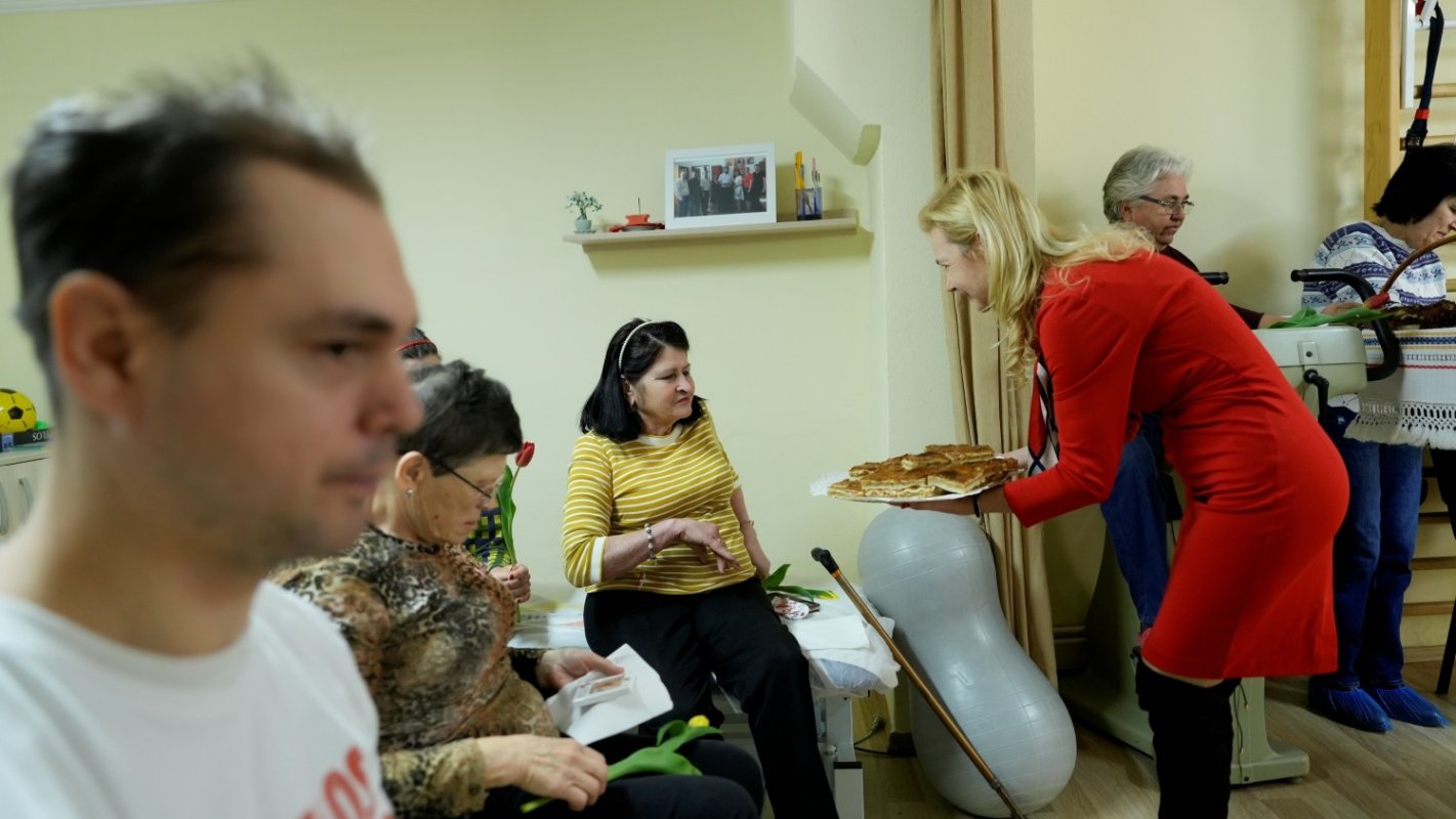 Mărţişoare şi daruri pentru beneficiarii din două centre ale Arhiepiscopiei Sibiului 356636