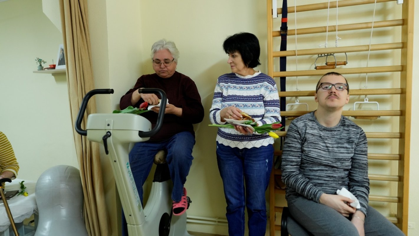 Mărţişoare şi daruri pentru beneficiarii din două centre ale Arhiepiscopiei Sibiului 356637