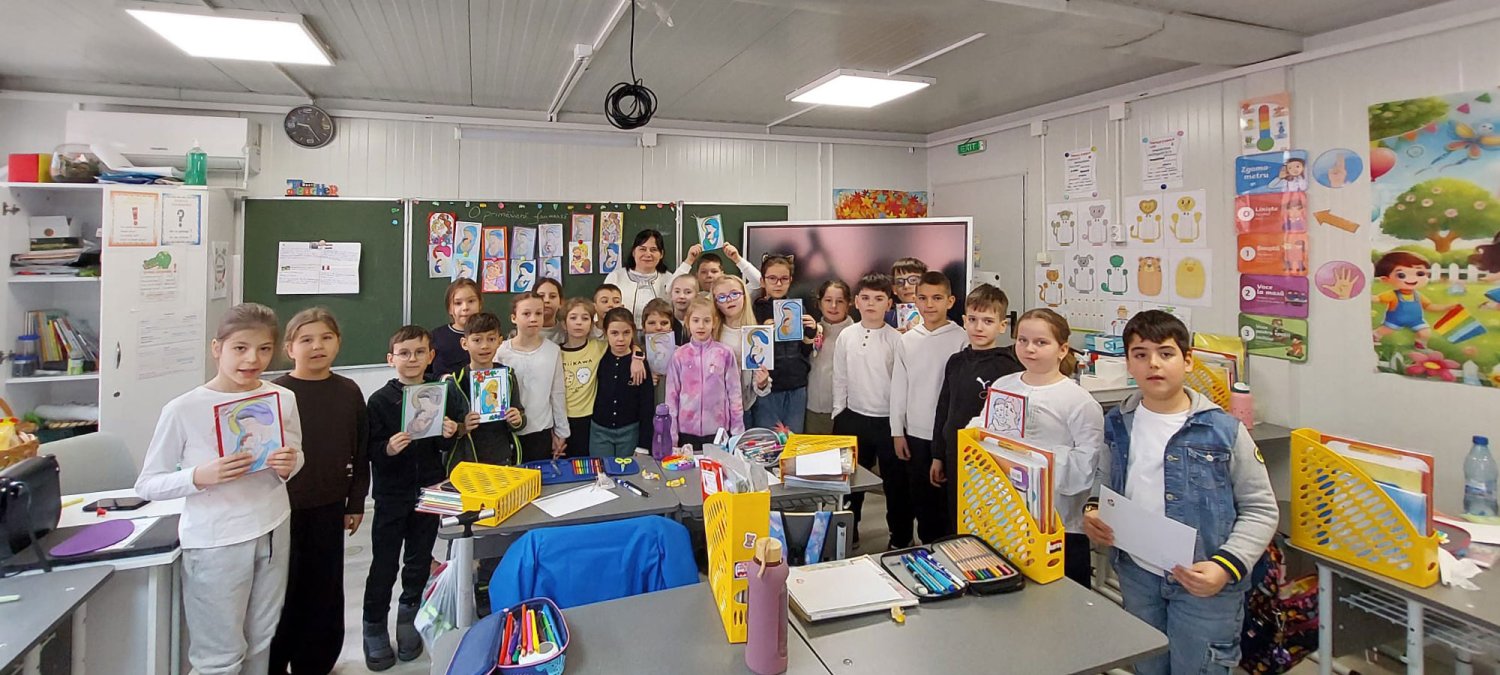 Atelier de creație cu copiii de la o școală din Capitală 356785