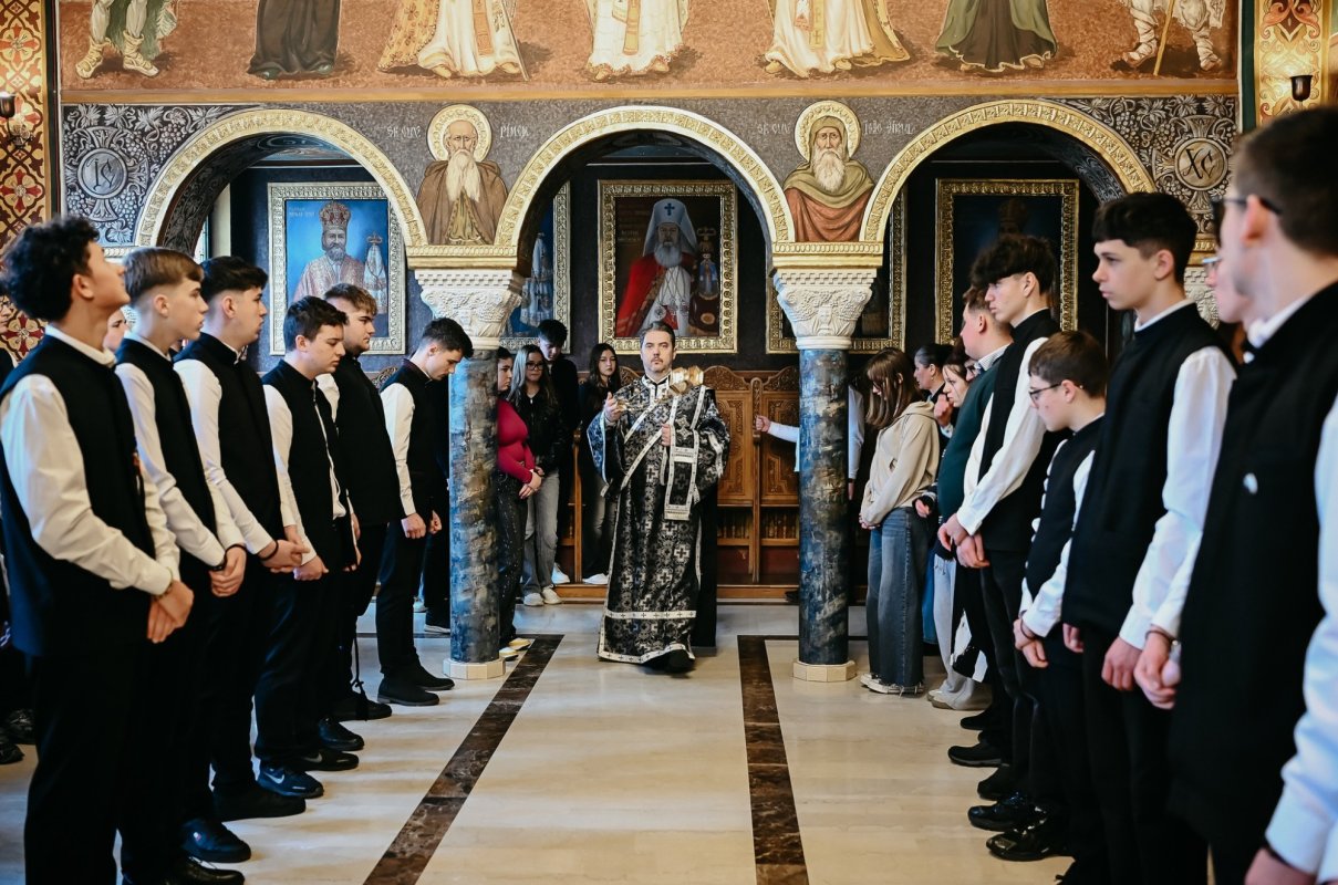 Liturghia Darurilor înainte sfințite la un paraclis din Cluj-Napoca 356846