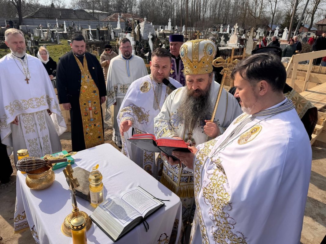 Piatră de temelie pentru o nouă biserică în Teleorman 357048