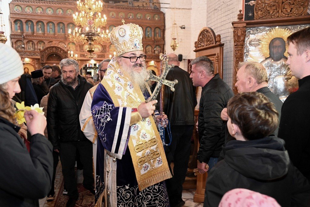 Popas de rugăciune la Mănăstirea Comana 357020