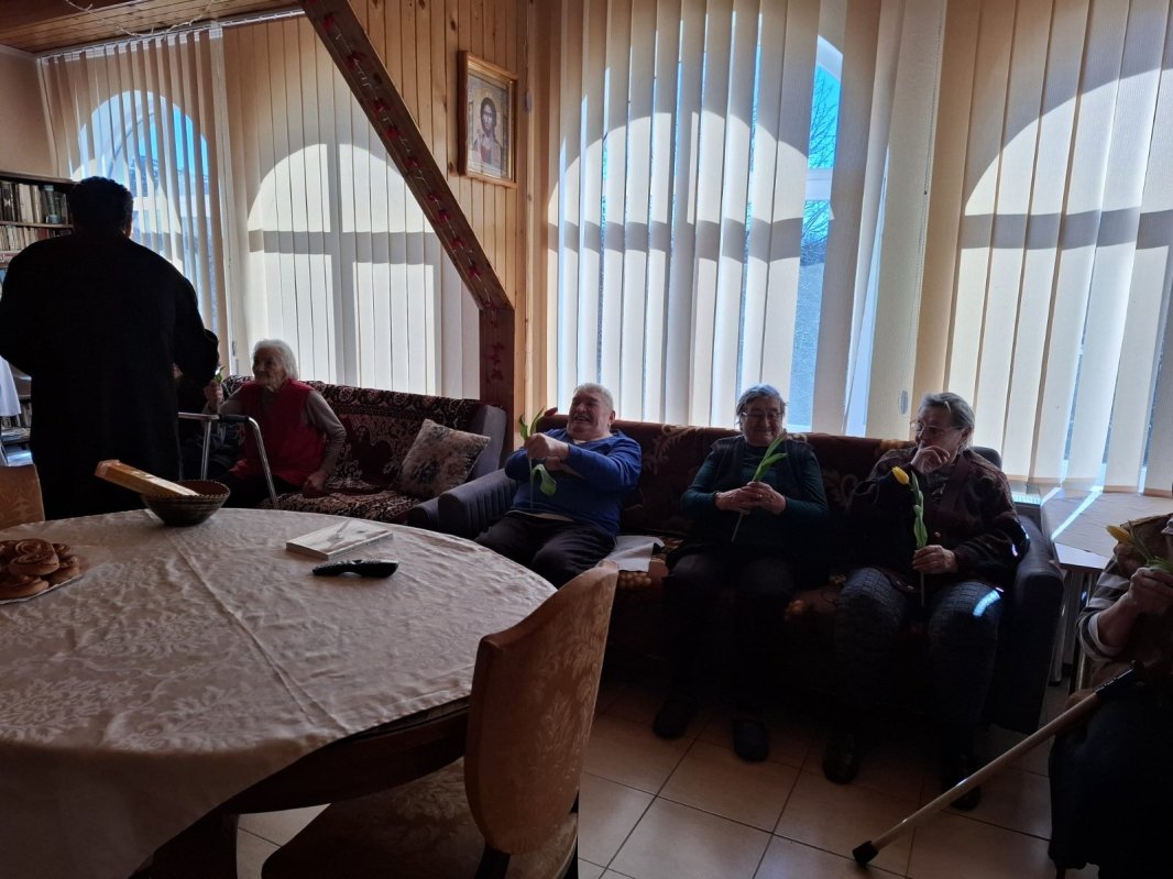 Daruri pentru vârstnicii Căminului „Sfânta Muceniță Irina” din Sibiu 357181