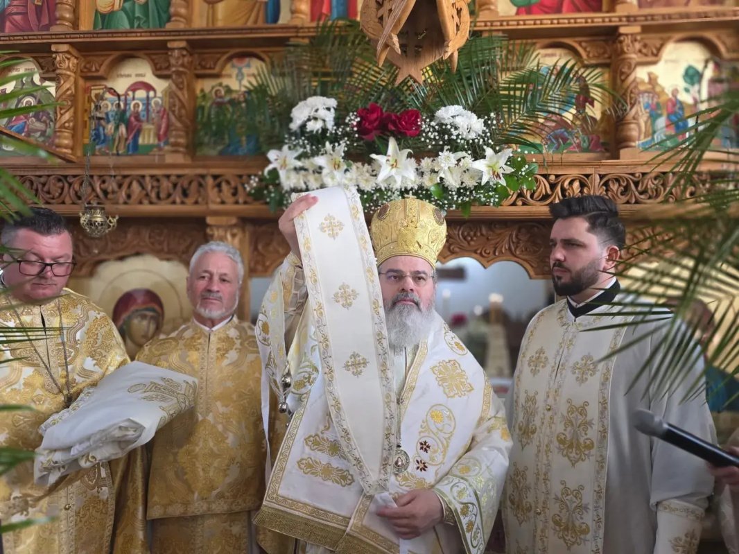 Hirotonie și instalare de preot paroh în Ciocani, Vaslui 357148