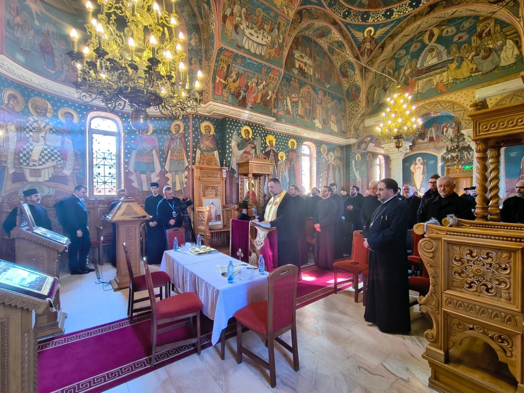 Ședință administrativă și conferință duhovnicească în Protoieria Sector 2 Capitală 357191
