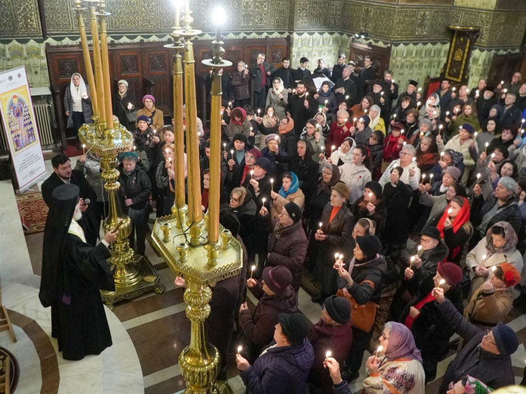 Triptic de evenimente în Arhiepiscopia Dunării de Jos 357195