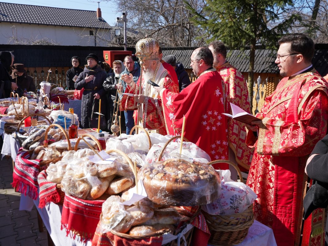 Triptic de evenimente în Arhiepiscopia Dunării de Jos 357197