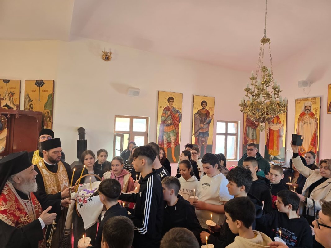 Triptic de evenimente în Arhiepiscopia Dunării de Jos 357199