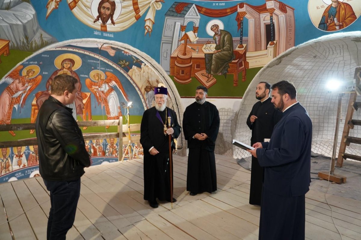 Vizită pastorală la parohii din județul Dâmbovița 357154