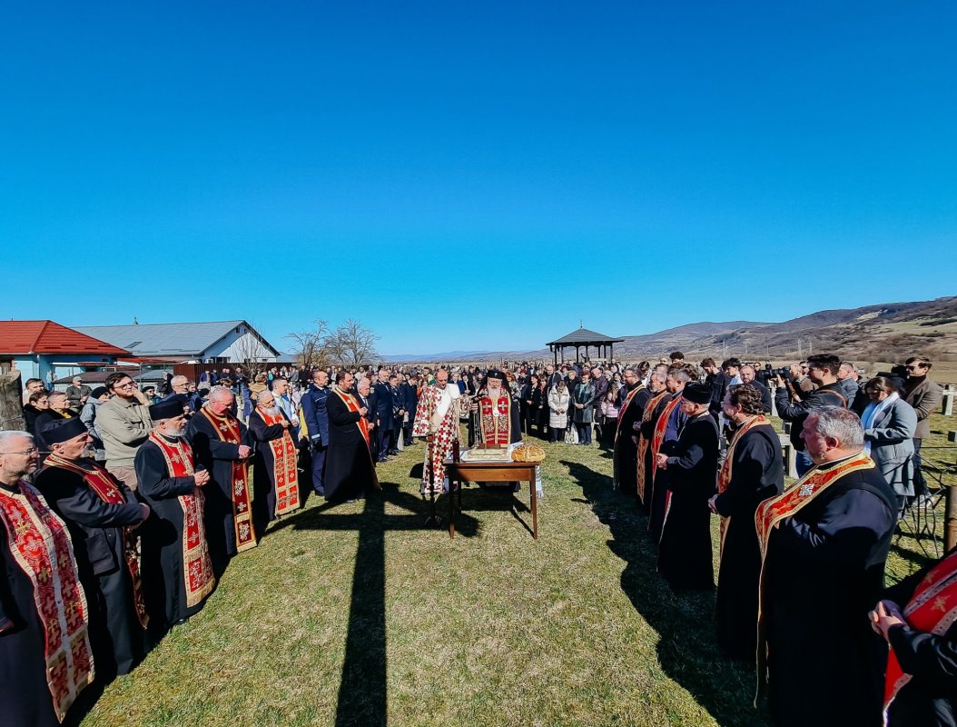 Hramul Mănăstirii „Sfinții 40 de Mucenici” -Memorialul Gherla  357224