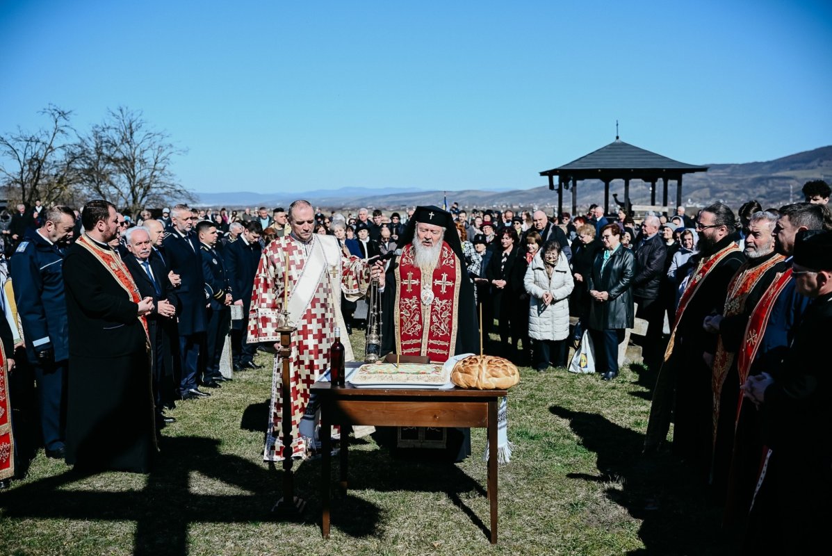 Hramul Mănăstirii „Sfinții 40 de Mucenici” -Memorialul Gherla  357228