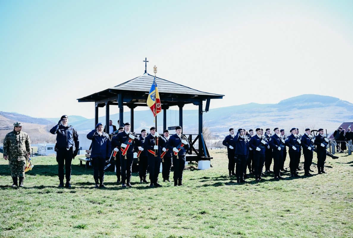 Hramul Mănăstirii „Sfinții 40 de Mucenici” -Memorialul Gherla  357229