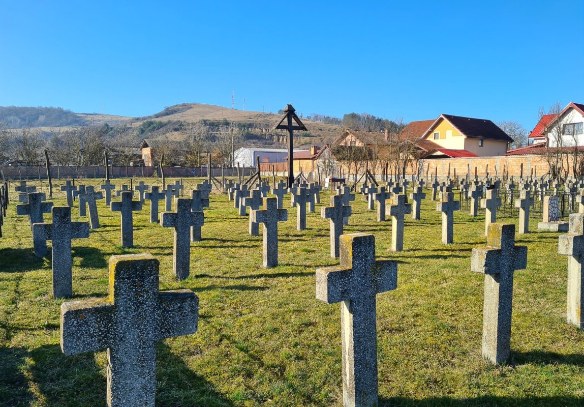 Hramul Mănăstirii „Sfinții 40 de Mucenici” -Memorialul Gherla  357230