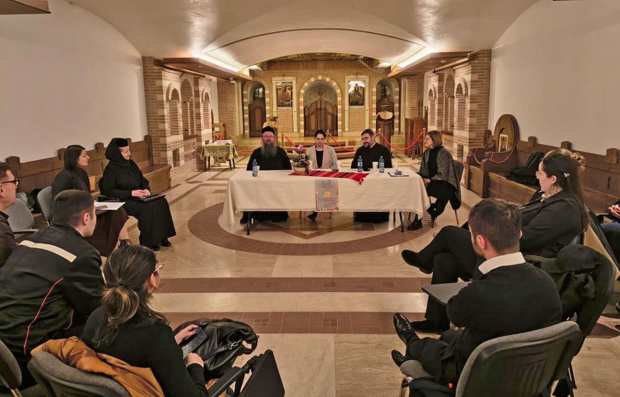 Masă rotundă despre provocările întemeierii unei familii 357295